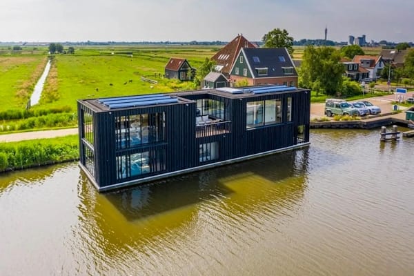 Watervilla in Oostknollendam -luxe vakantiehuis aan het water