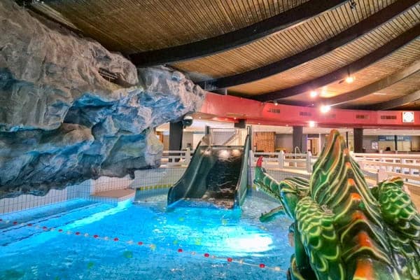 Subtropisch zwembad hotel de Bonte Wever - glijbaan