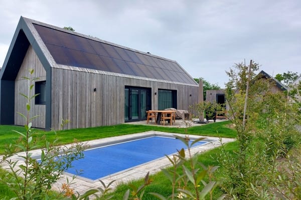 Huisje met buitenzwembad - Foto Brinckerduyn - Copyright Reisjager