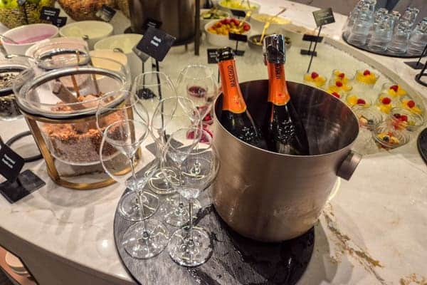 Thermen Berendonck - cava bij ontbijt