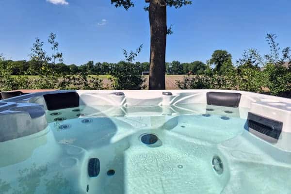 Vakantiepark Holte - Wellness Vakantiehuis - buitenbubbelbad (zoiets als een jacuzzi)