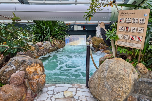 Center Parcs Het Meerdal review - Aqua Mundo - start wildwaterbaan